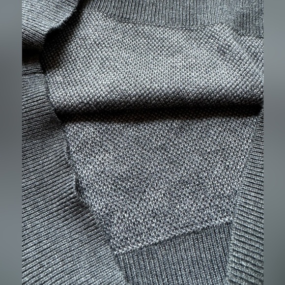 HEARTLOOM Anthropologie Natalia Grey Animal Print Crewneck Sweater - Medium - Picture 8 of 15